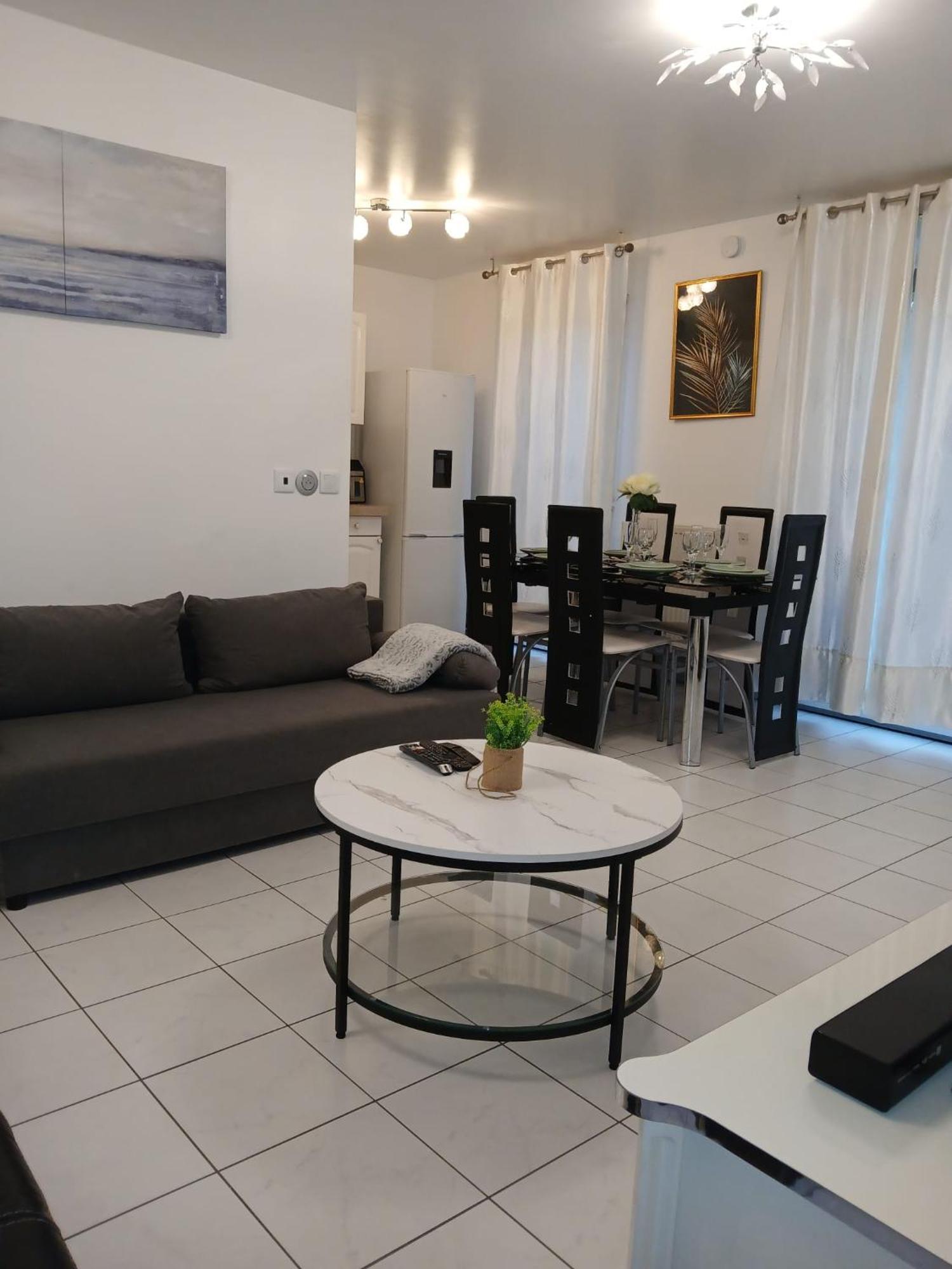 Apart-Chic-Les-Ulis With Balcon, Terrasse And Parking Лез-Юліс Екстер'єр фото